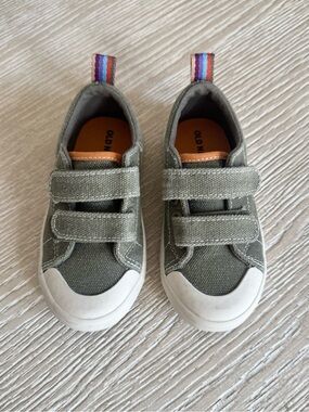 Old Navy Green Canvas Velcro Shoes, 7